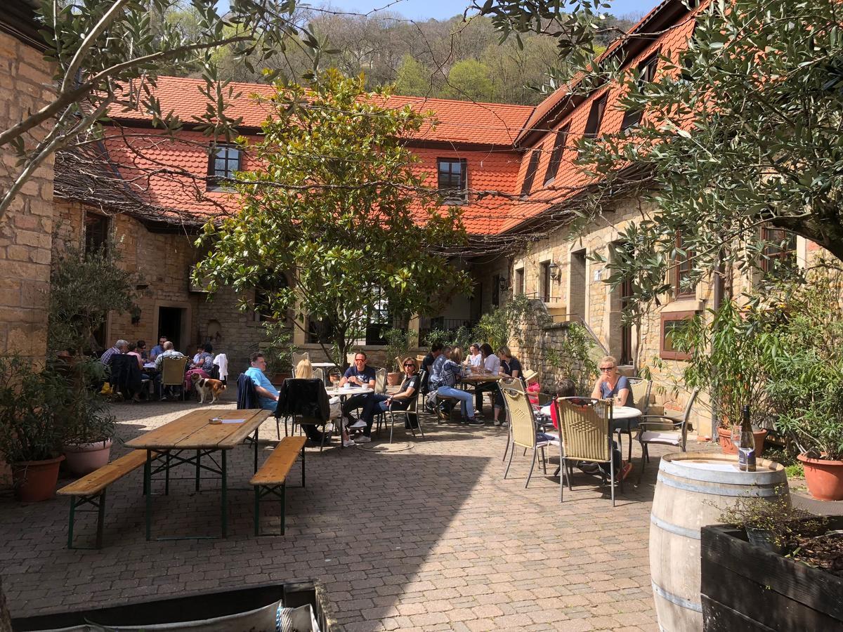 Отель Weingut Zumstein Бад-Дюркхайм Экстерьер фото
